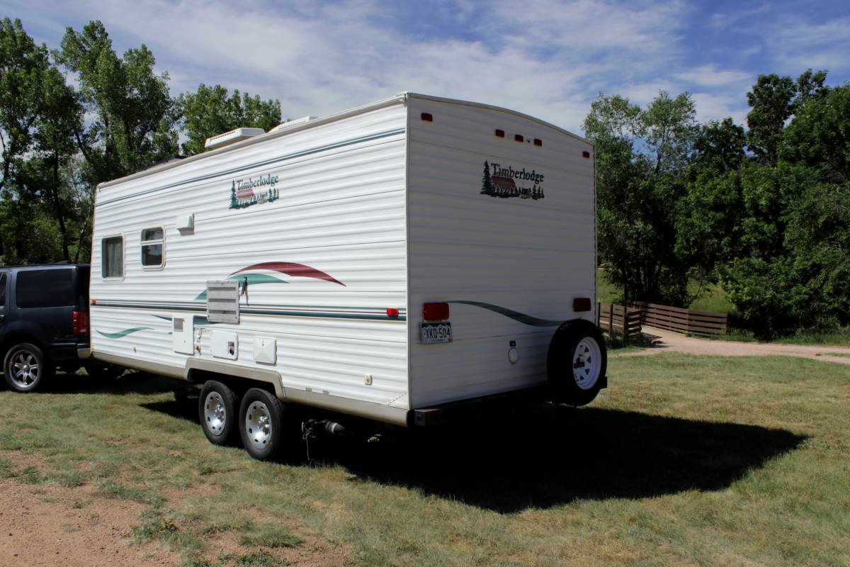 2003 Adventure Timberlodge RV Rental