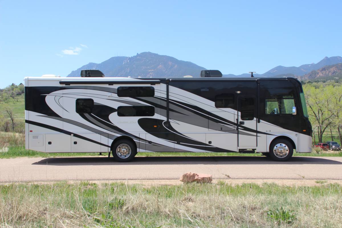 2019 Entegra Emblem w/ slides and bunks RV Rental