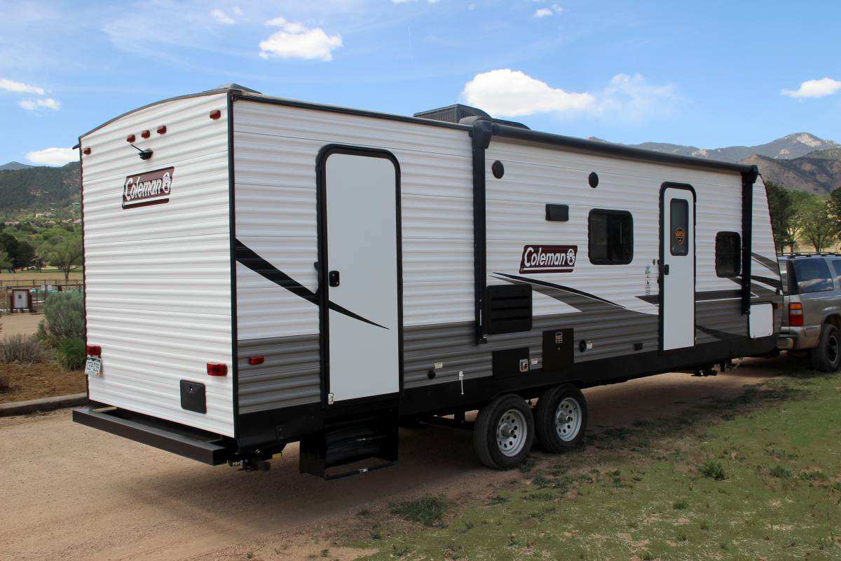 Travel Trailer Rental Colorado - 2020 Coleman Lantern 263BH