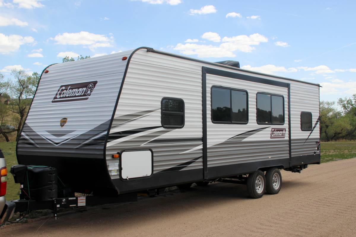 Travel Trailer Rental Colorado - 2020 Coleman Lantern 263BH