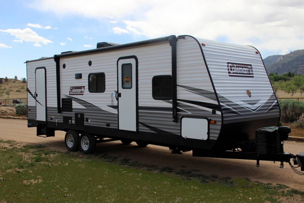 Travel Trailer Rental Colorado - 2020 Coleman Lantern 263BH